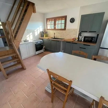 Charming Quiet House Casa vacanze Epinay